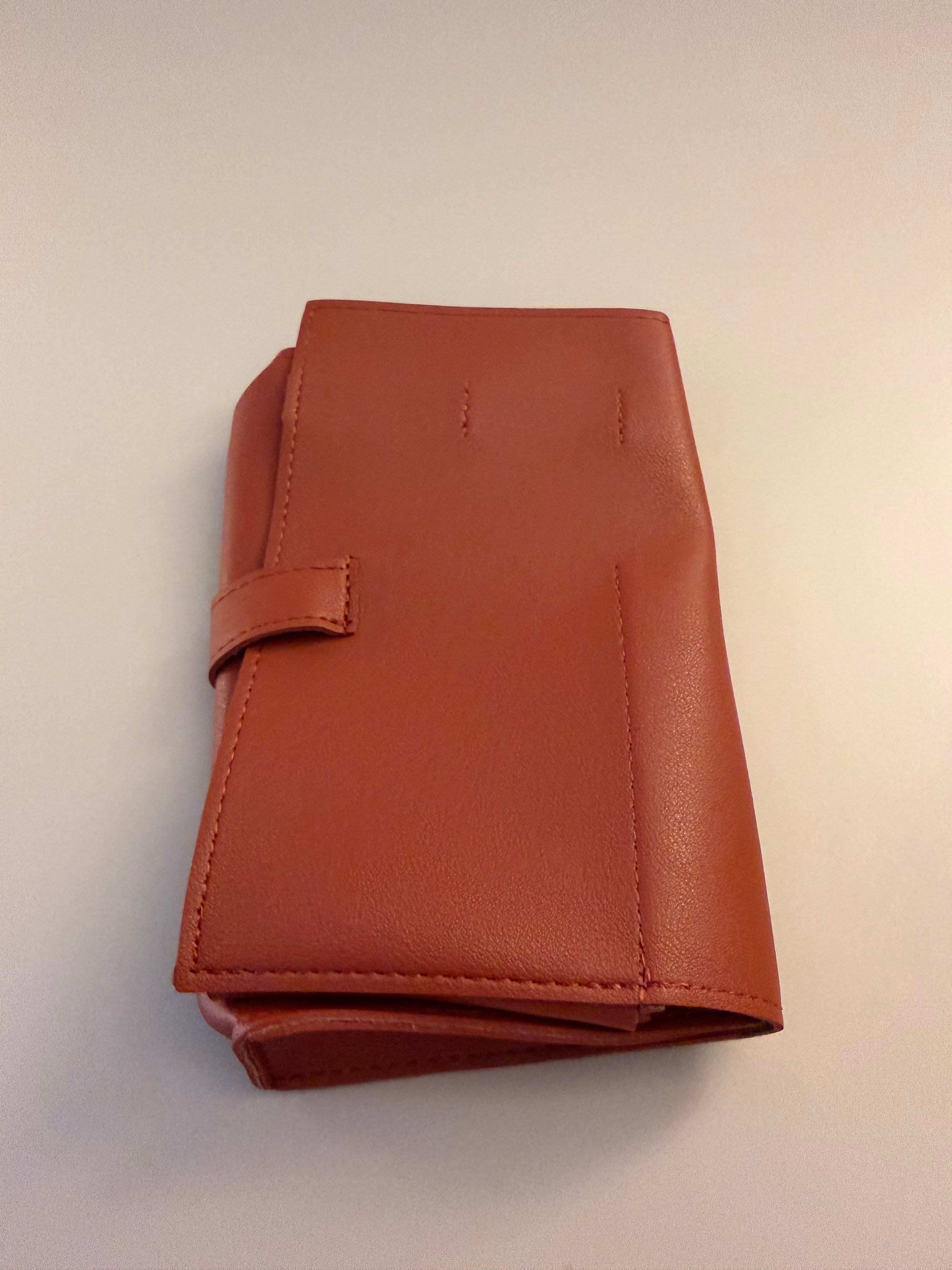 Cable Mate - Braunes Kunstleder-Etui für Ladekabel