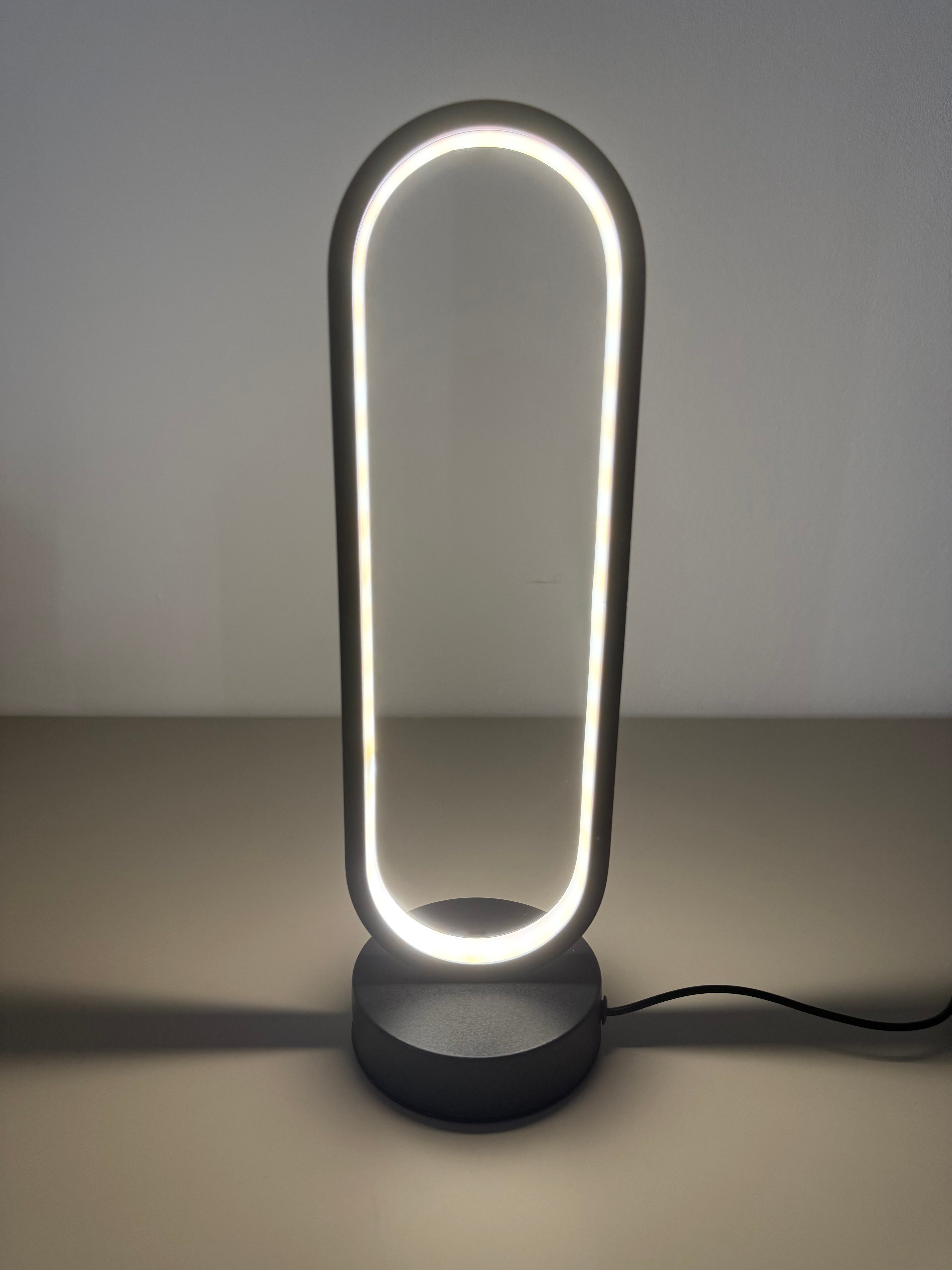 NeoLight – Futuristische LED-Kabellampe