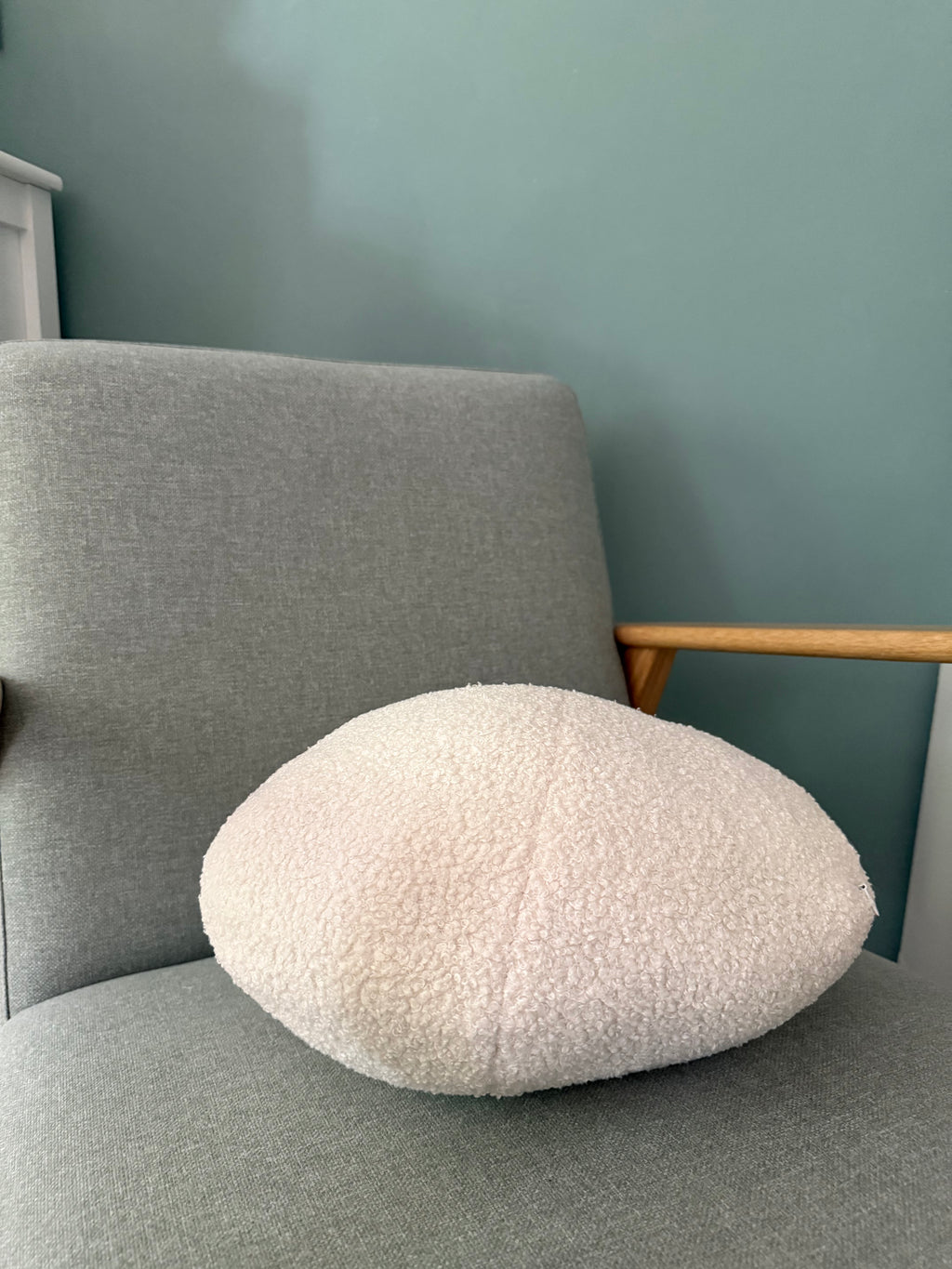 Limitiertes Urban Calm Zierkissen – modern & gemütlich im Sommer