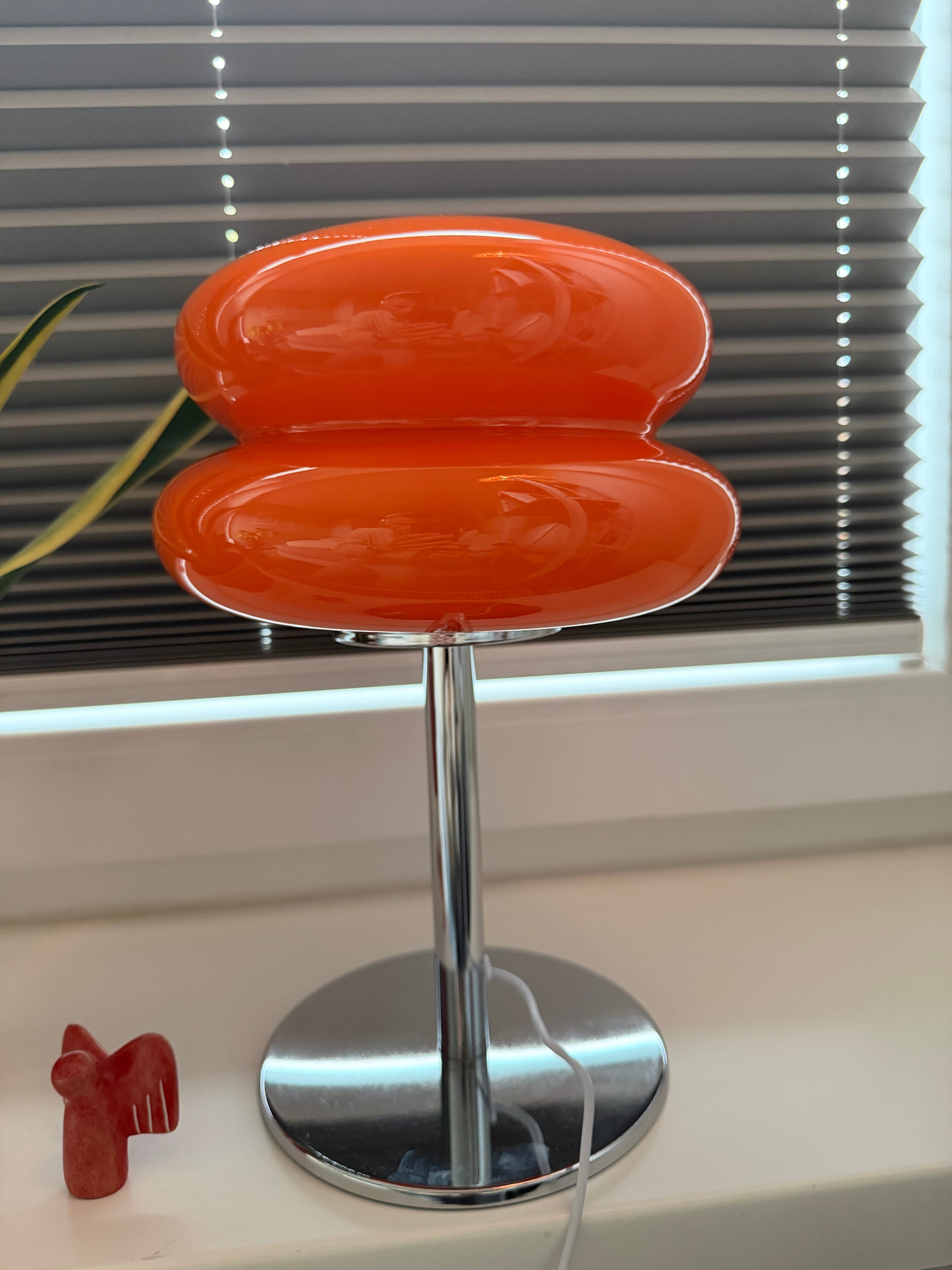 Aurora Flame - Tischlampe - Chromfuß & Kabel – Retro Look