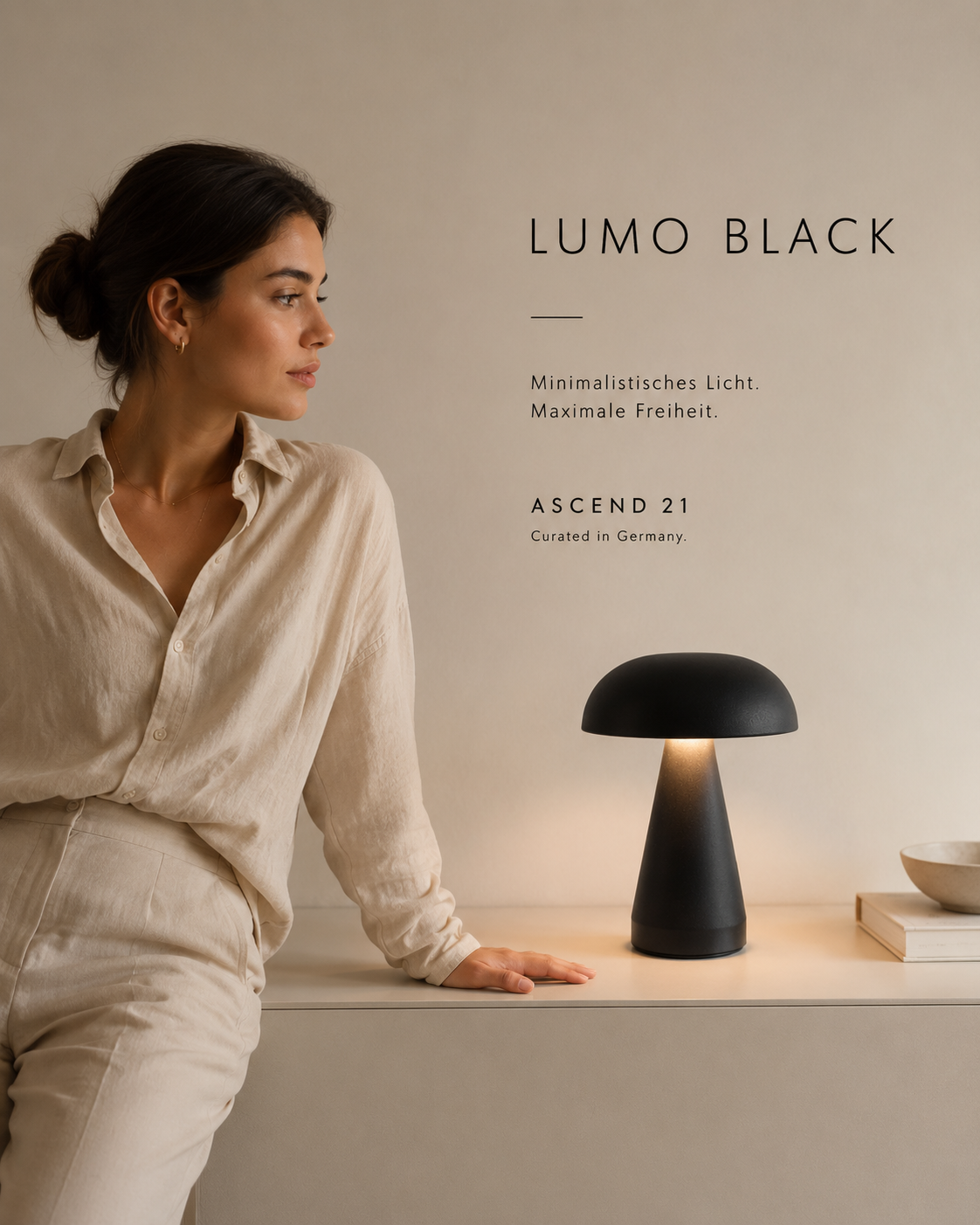 ASCEND 21 LUMO Black LED Tischlampe – Mobile Designlampe in Matt-Schwarz, warmweißes Licht, Touch-Bedienung, kompakte Lampe für Nachttisch, Wohnzimmer & Schreibtisch