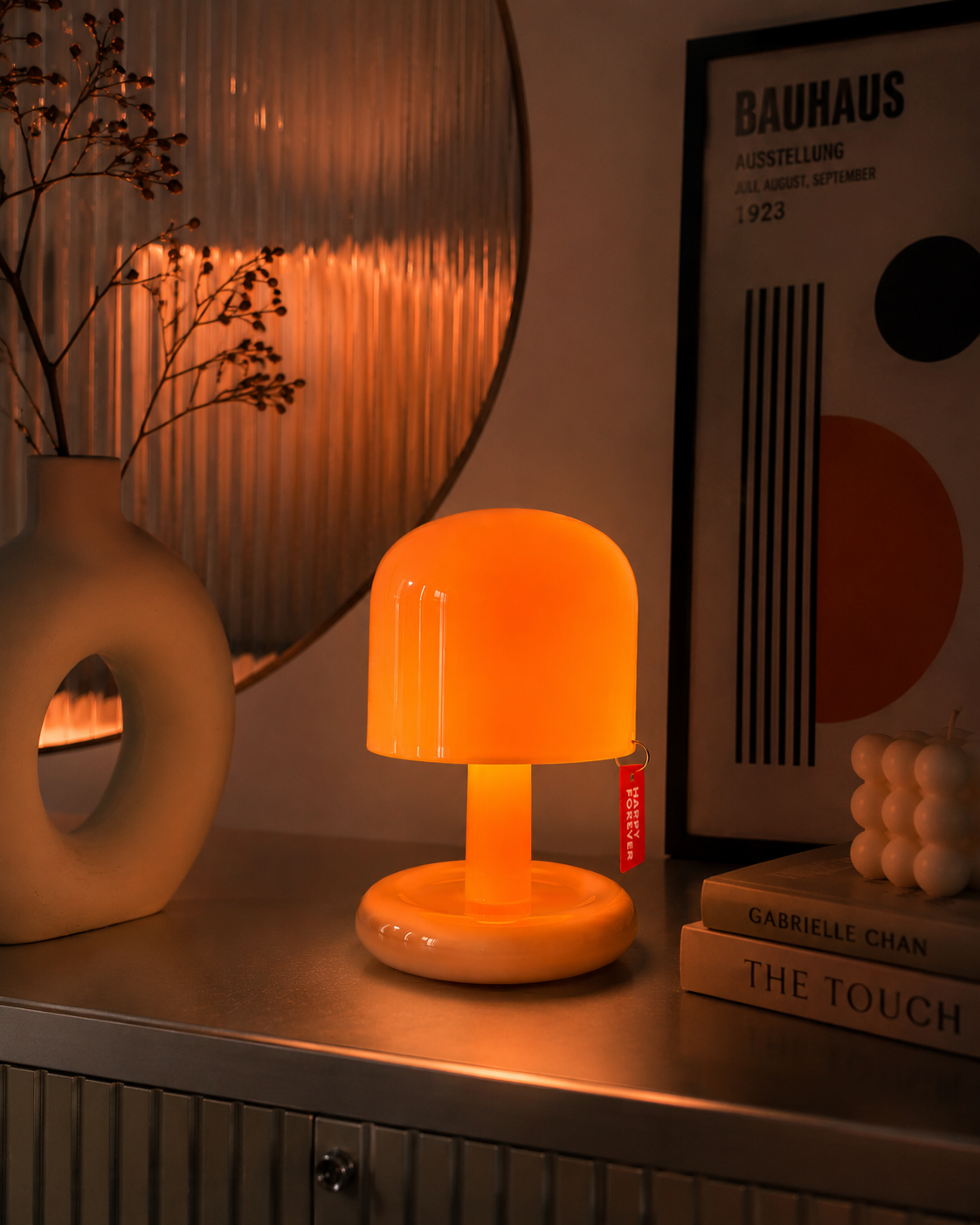 ASCEND 21 Happy Glow Mini LED Tischlampe Orange – Moderne Retro Pilzlampe für Schlafzimmer, Wohnzimmer & Fensterbank – Cozy Mood Light im Design Look