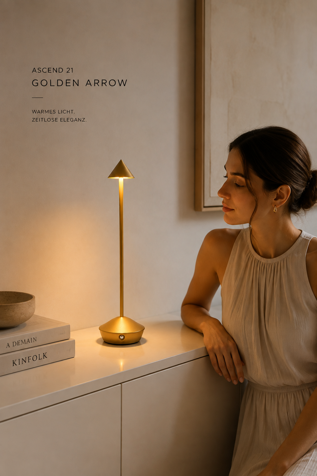 ASCEND 21 Golden Arrow – Elegante LED-Tischlampe in Gold