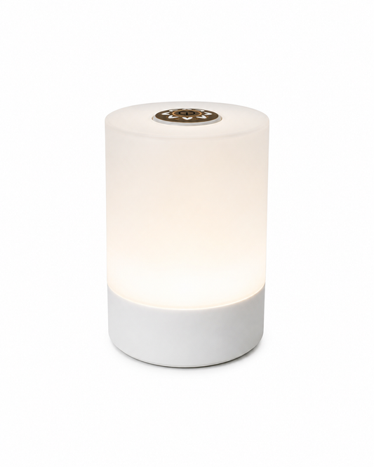 ASCEND 21 Lumi Pure – Minimalistische LED-Tischlampe in Weiß Klares Design. Sanftes Licht. Pure Ästhetik.