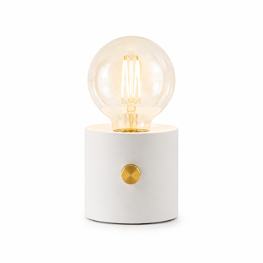ASCEND 21 Nordic Halo – Weiße Design-Tischlampe aus Metall – Minimalistische Tischlampe mit Glasleuchtmittel – Modernes Wohnaccessoire für Wohnzimmer, Schlafzimmer & Büro