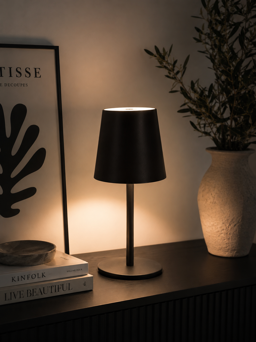 ASCEND 21 Noir Touch – Minimalistisches Design mit stilvoller Lichtatmosphäre