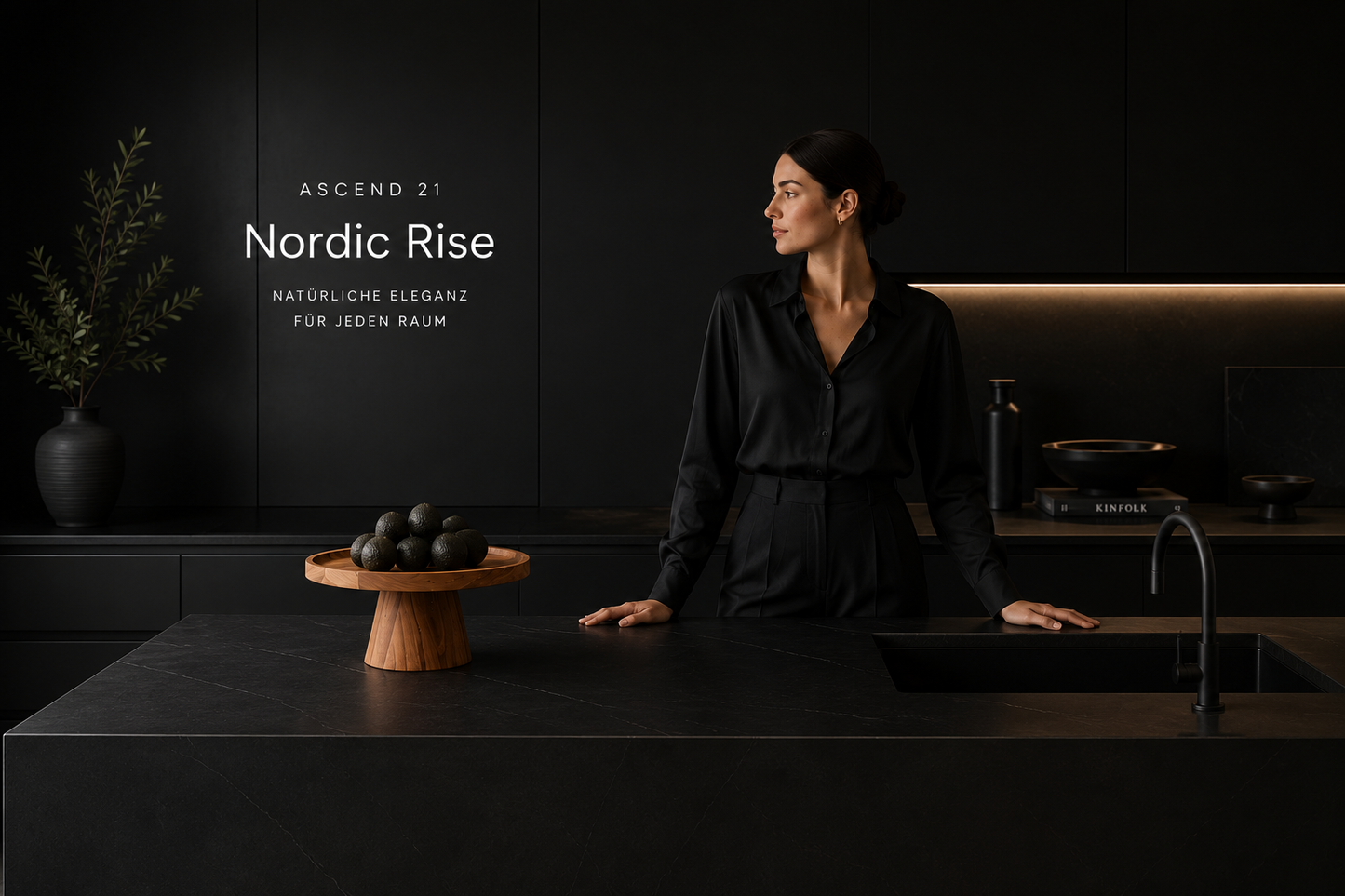 ASCEND 21 Nordic Rise – Dekorativer Holzständer Ø 21,7 cm – Minimalistische Präsentationsplatte aus Massivholz – Erhöhte Servierplatte für Obst, Kuchen, Kerzen & Wohnaccessoires – Skandinavisches Design