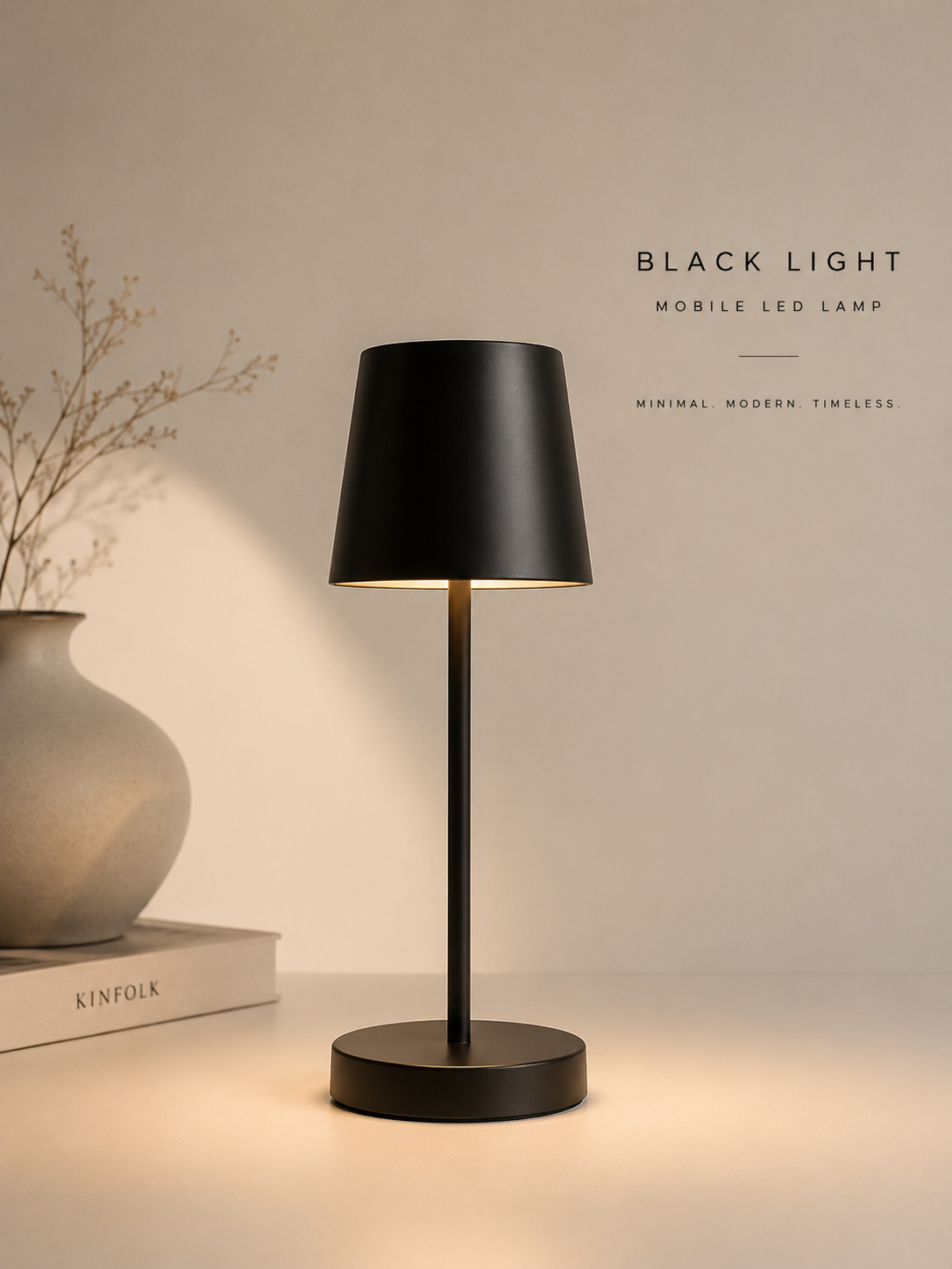 ASCEND 21 Black Light – Mobile LED-Tischlampe in mattem Schwarz