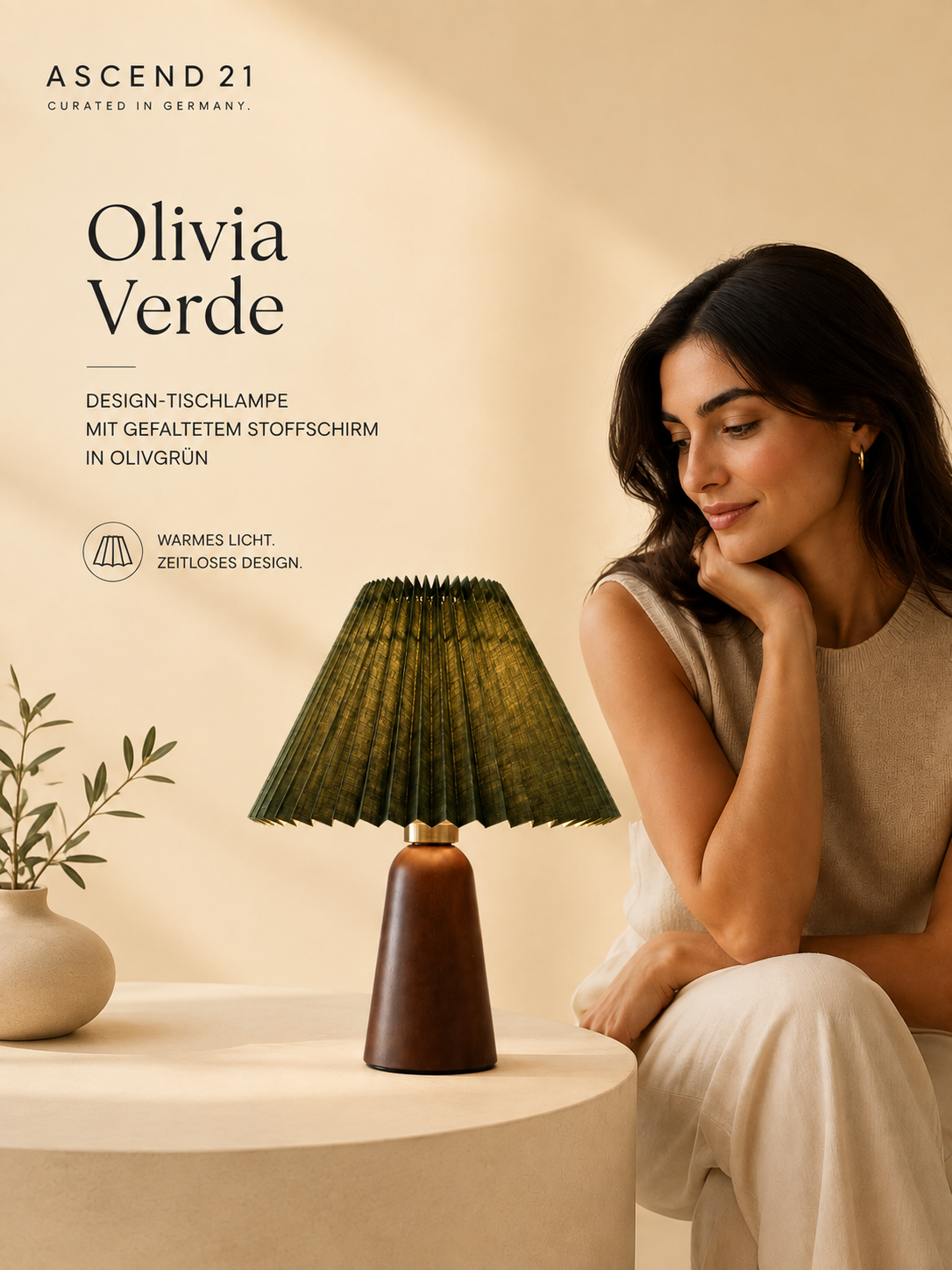 ASCEND 21 Olivia Verde – Design-Tischlampe mit gefaltetem Schirm in Olivgrün