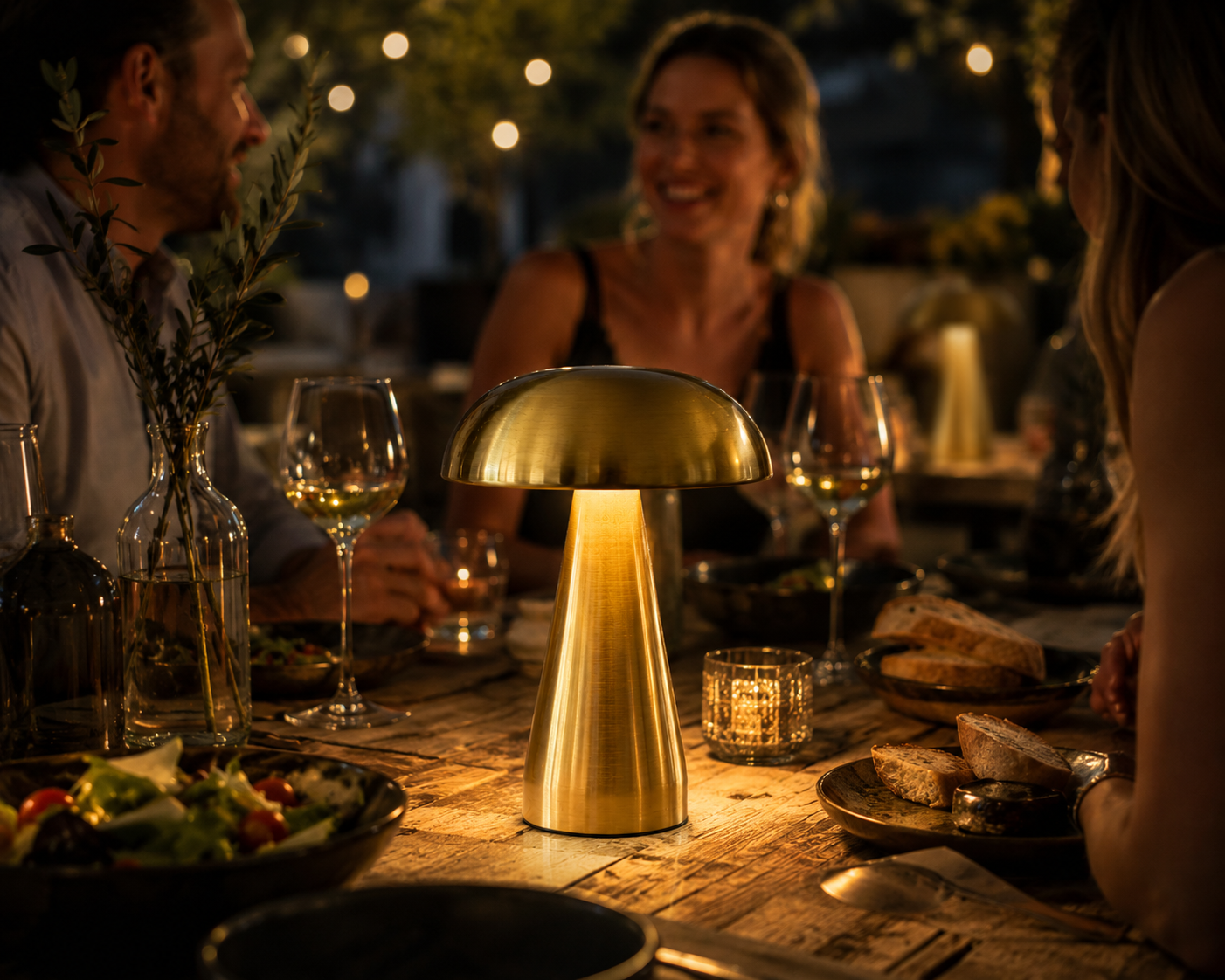 ASCEND 21 Golden Glow Designlampe – Moderne LED Tischlampe im dänischen Design | Dimmbares Stimmungslicht mit verschiedenen Lichtmodi