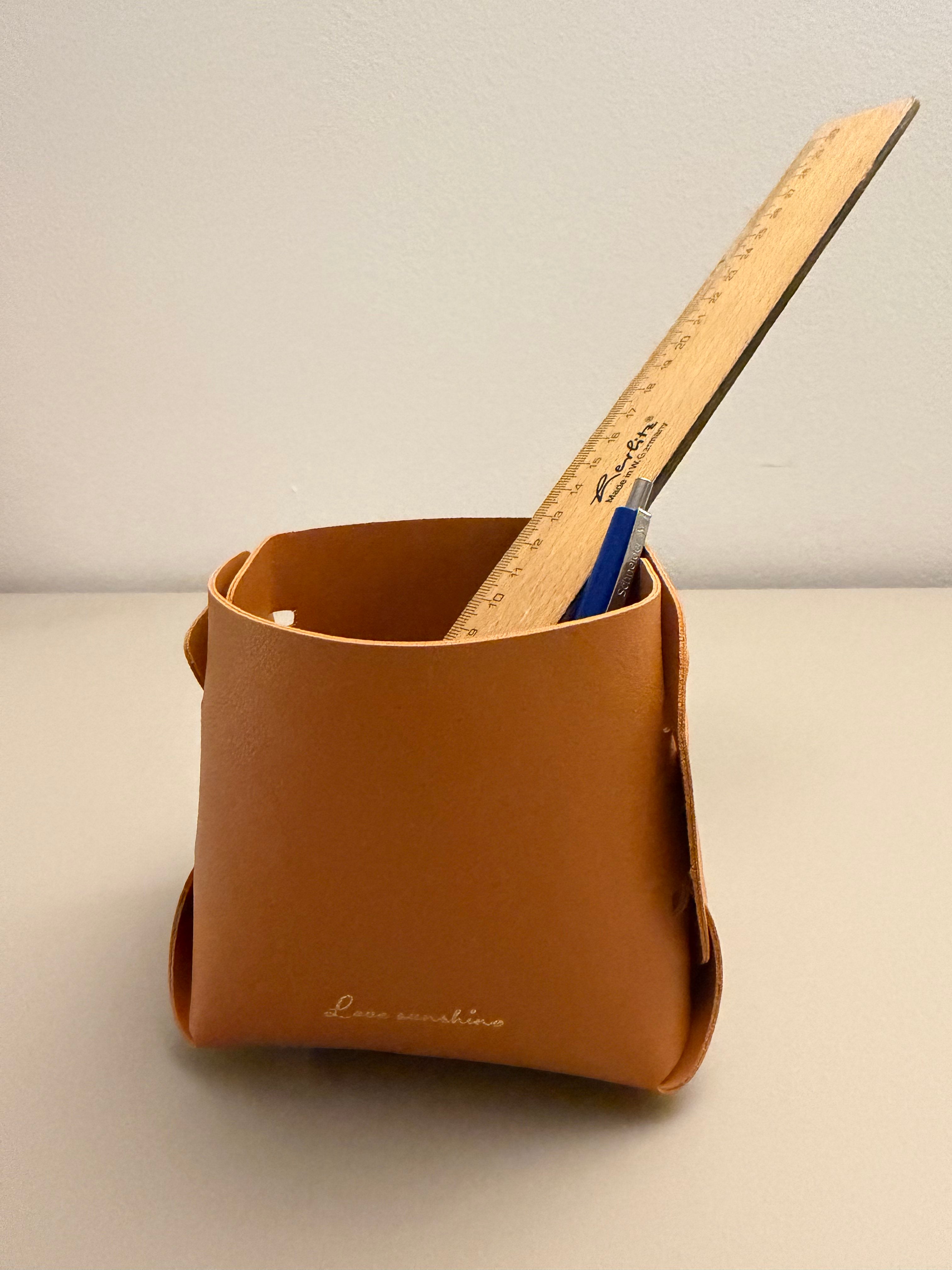 Love Sunshine – Lederoptik-Aufbewahrung in Cognac – Eleganter Organizer mit warmem Design