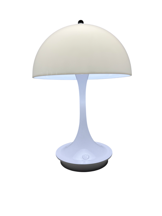 „Pure Glow“ – Die weiße Design-Pilzlampe