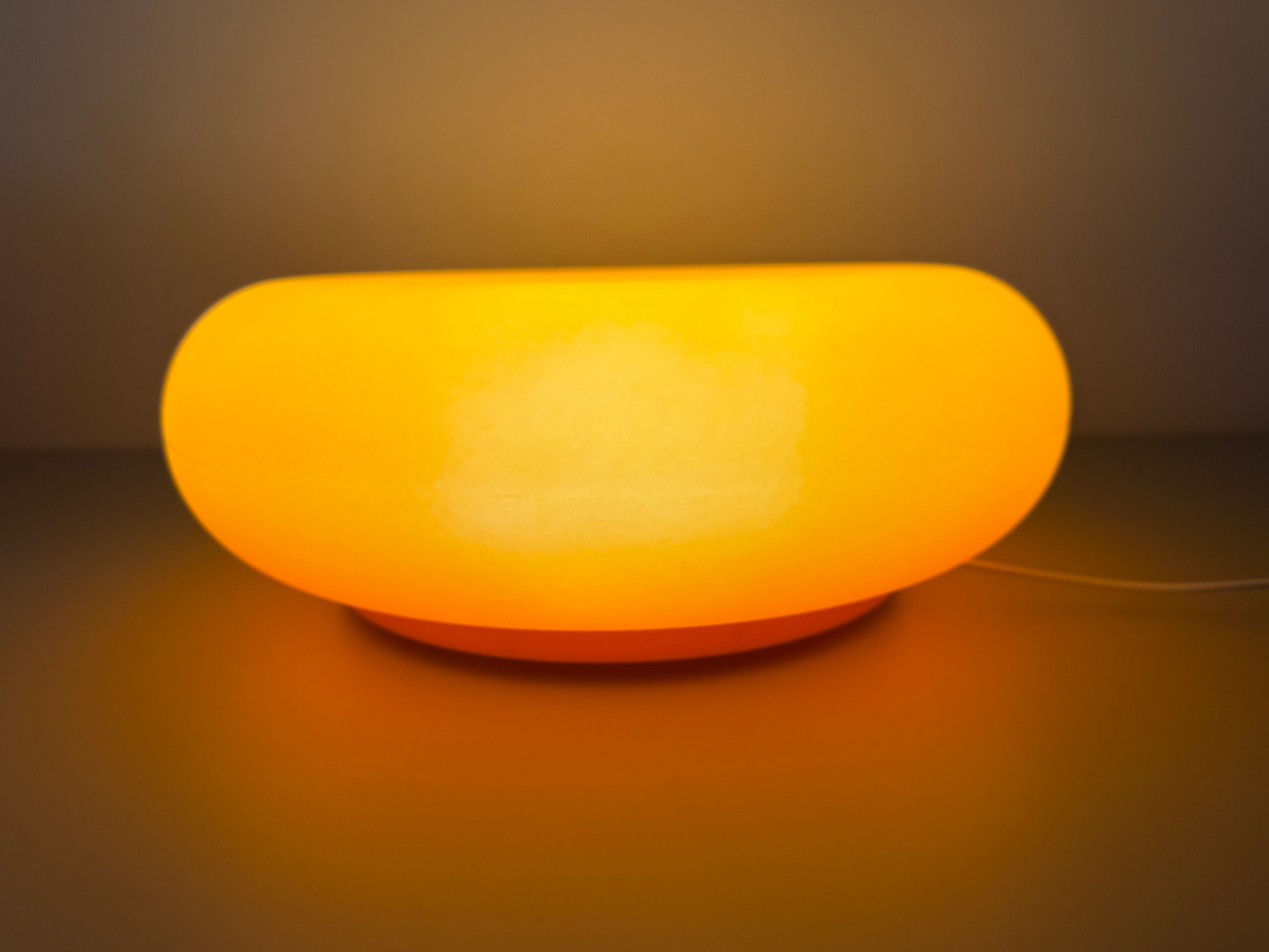 OrbitGlow - Orange LED-Lampe mit Kabel